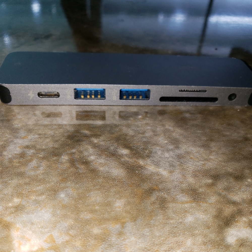 SOLO HYPER DRIVE ADAPTER FOR MACBOOK/USB TYPE C